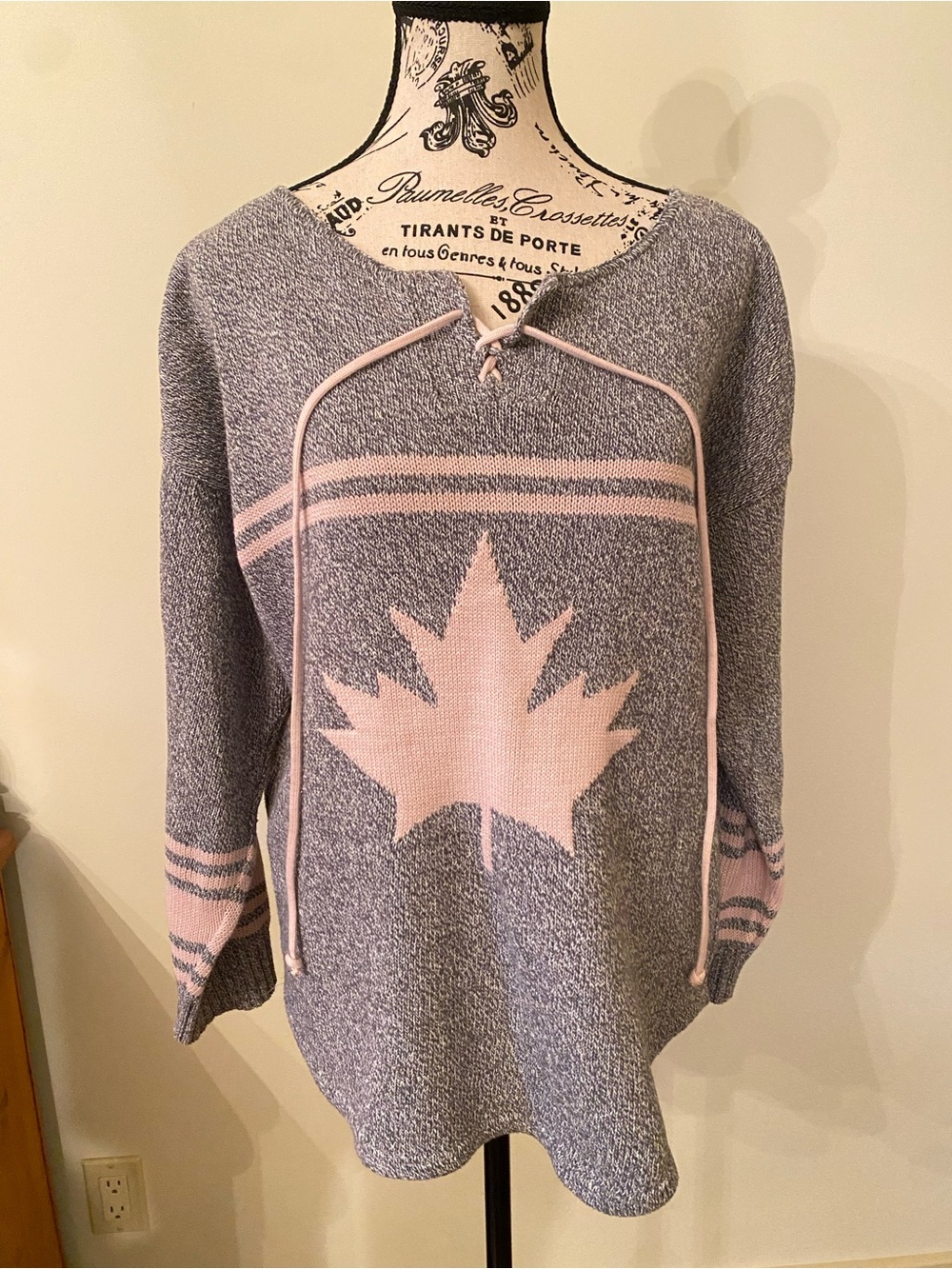 Parkhurst Canada Hockey Style Ladies Sweater size Med EUC Cotton Country